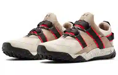 Under Armour Valsetz Trek