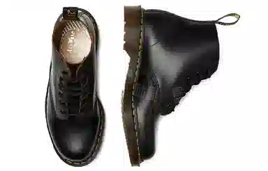 Dr. Martens Vintage 101 Black