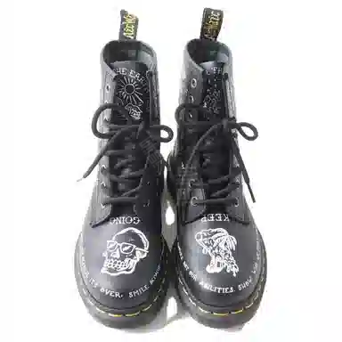 Dr. Martens 1460 Scribble