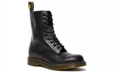 Dr. Martens 1490 Black