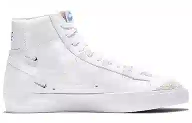 Nike Blazer 77 SE "Chrome Luxe"