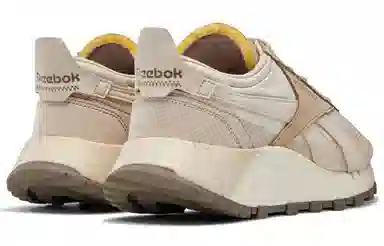 PLEASURES x Reebok Classic Leather