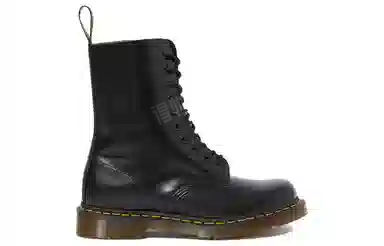 Dr. Martens 1490 Black