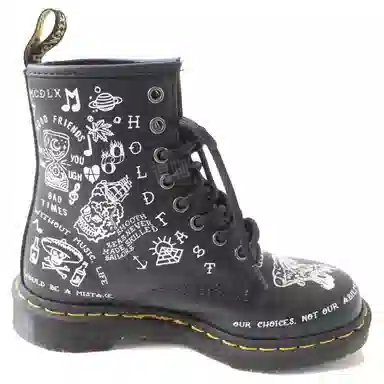 Dr. Martens 1460 Scribble