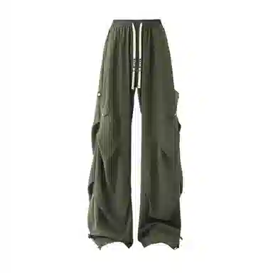 maxim's de paris vibe