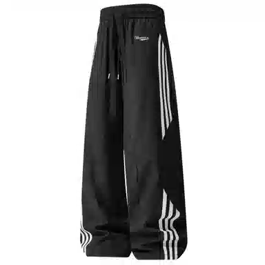 maxim's de paris Logo