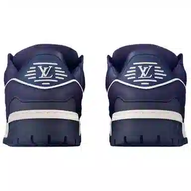 LOUIS VUITTON Trainer Maxi LOVE