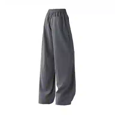 maxim's de paris vibe