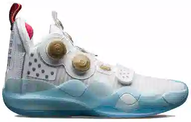 Li-Ning WOW 8 "Home Retirement Night"