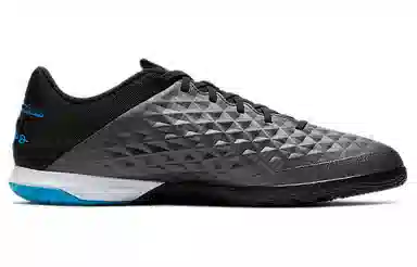Nike Tiempo Legend 8