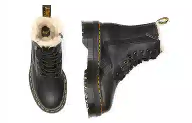 Dr. Martens Jadon