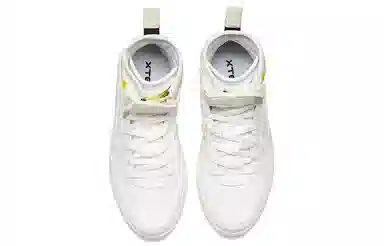 特步 时尚魔术贴 高帮 板鞋 女款 白色