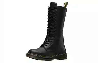 Dr. Martens 1B99