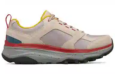 Skechers Max Cushioning Trail