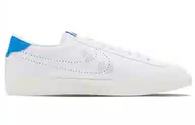 Nike Tennis Classic AC