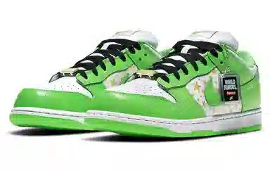 Supreme x Nike Dunk SB "Mean Green"