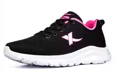 特步 网面透气轻便舒适 防滑耐磨 低帮 跑步鞋 女款 黑红