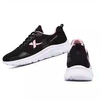 特步 减震防滑耐磨透气轻便 低帮 跑步鞋 女款 黑粉红