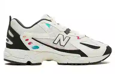 New Balance 828