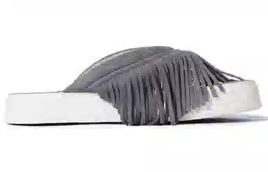 xVESSEL Tassel Toe Slides