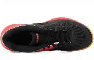 YONEX Power Cushion Black Red