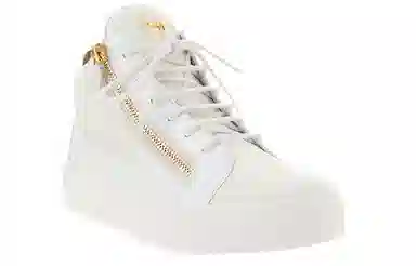 giuseppe zanottiGZ Kriss