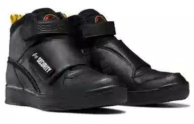 Jurassic Park x Reebok Stomper