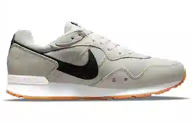 Nike Venture Runner Tan