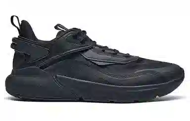 特步 潮流百搭 简约透气休闲运动鞋 黑