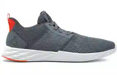 Reebok Astroride Strike