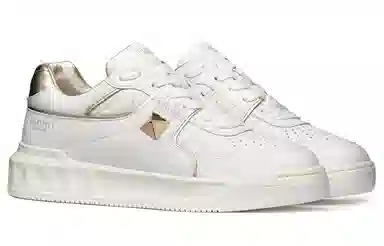 Valentino One StudGARAVANI