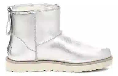 UGG Classic Mini