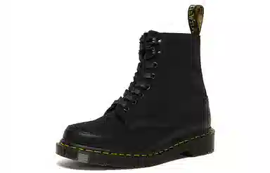Dr. Martens 1460 Guard