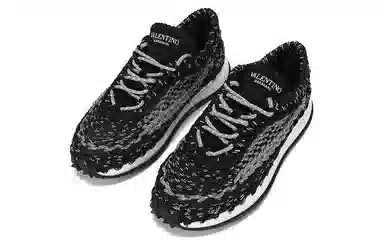 Valentino Crochet