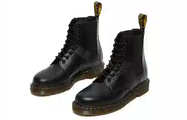 Dr. Martens 1460 Harper