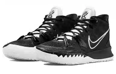 Nike Kyrie 7