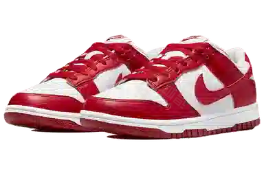 Nike Dunk Low Next Nature "University Red"