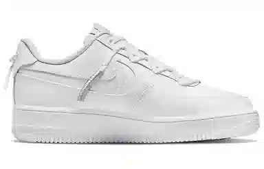 Nike Air Force 1 LX