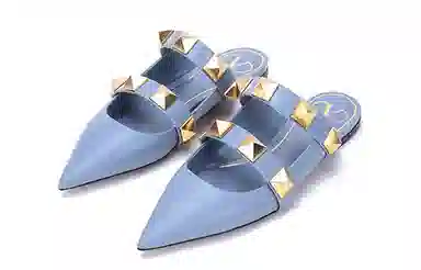 Valentino Roman Stud