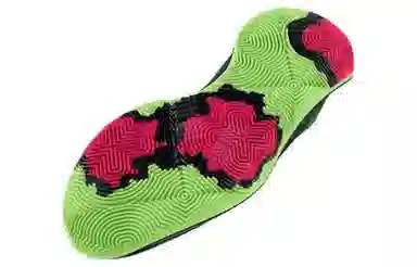 Under Armour Spawn 4