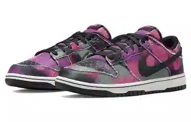 Nike Dunk Low PRM "Graffiti"