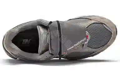 New Balance NB 2002R Pouch