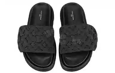 Louis Vuitton Pool Pillow Comfort Black