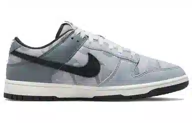 Nike Dunk Low SE "Copy/Paste"