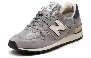 New Balance 670 Grey