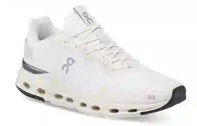 On Cloudnova Form White Black