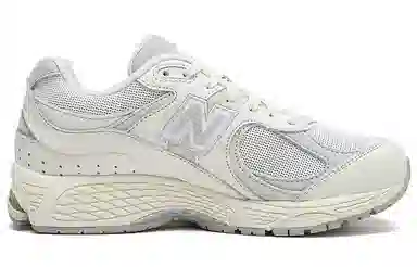 New Balance NB 2002R