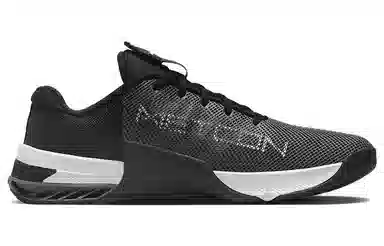 Nike Metcon 8 FlyEase