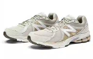 New Balance 860 Beige