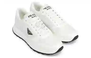 PRADA Prax 01